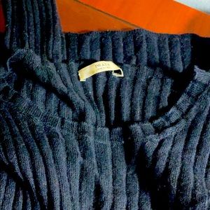 Prada tissue soft Round neck think it’s cashmere
